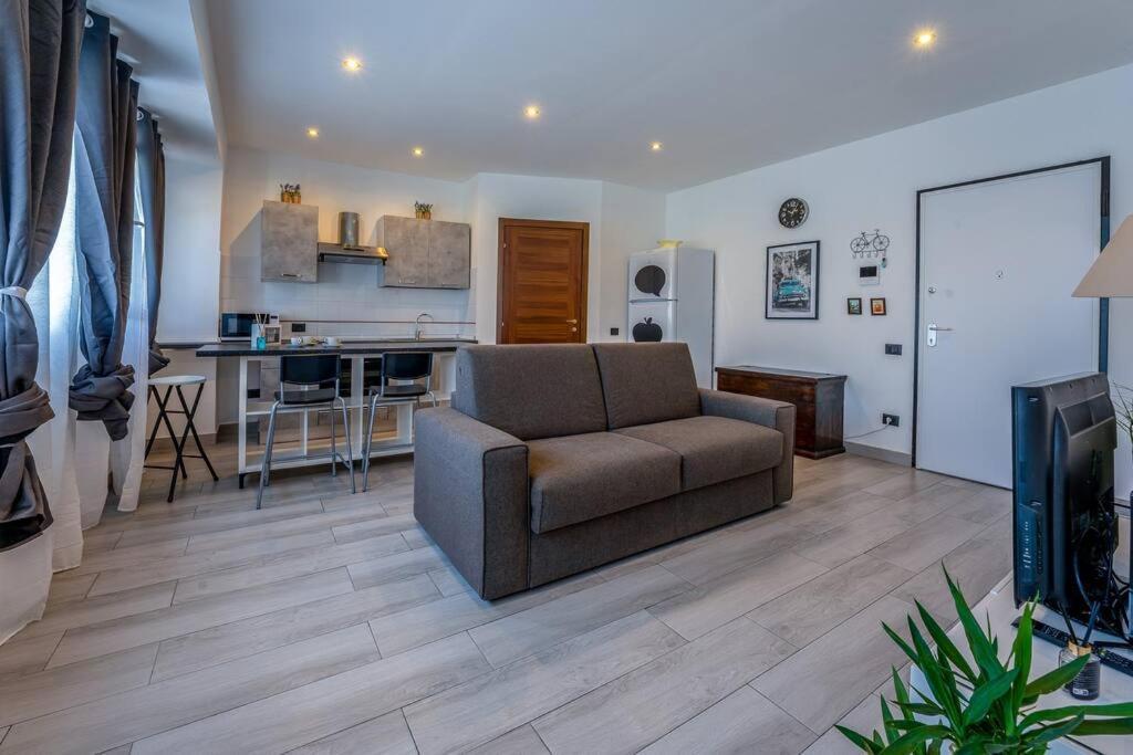 Appartamento Borgo Antico Paruzzaro Bagian luar foto
